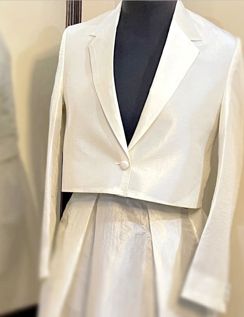 Pearl Ivory Cropped Blazer & Maxi Skirt Co-ord Set – DEEBA'S